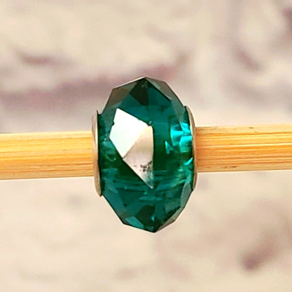 Faceted Silver and Emerald Green Large Hole Bead - Picture 3 of 4